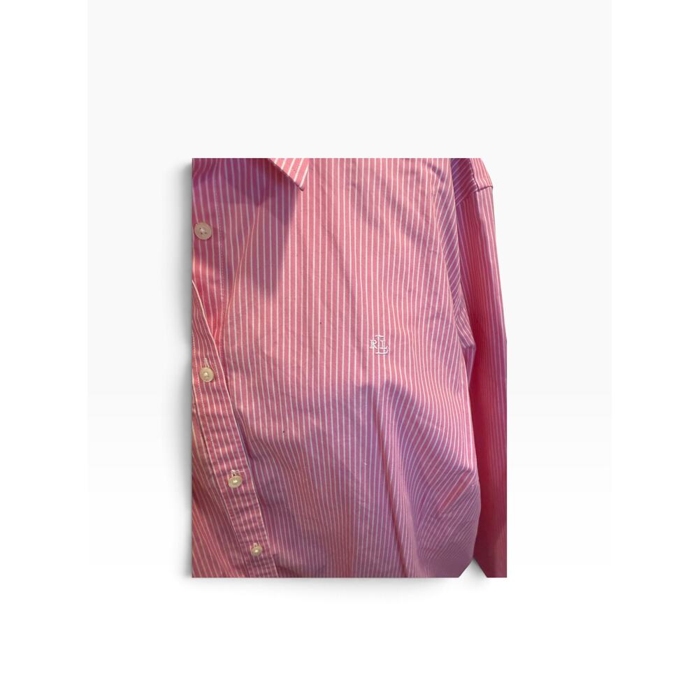 *Plus Size Button Down Blouse - Picture 4 of 6